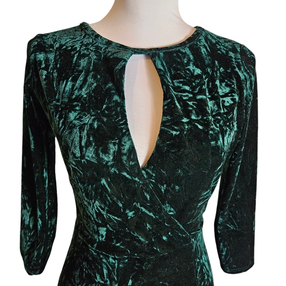 Lulu's Keep Love Alive Crushed Velvet Forest Green Maxi Dress Sz S Keyhole Slit - Picture 5 of 16